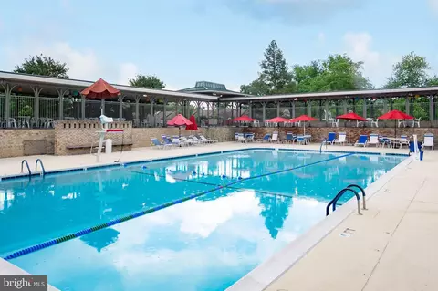 Exterior - 3360 Gleneagles Dr #71-2B, Silver Spring, MD 20906 photo 4 of 7