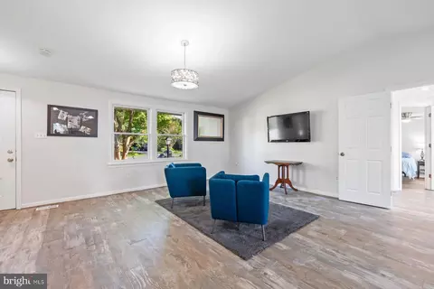 Other - 17528 Collier Cir, Poolesville, MD 20837 photo 4 of 17