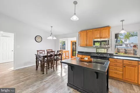 Other - 17528 Collier Cir, Poolesville, MD 20837 photo 8 of 17