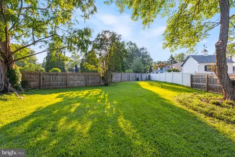 Exterior - 17528 Collier Cir, Poolesville, MD 20837 photo 7 of 7