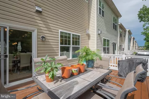 Exterior - 3702 Doc Berlin Dr, Silver Spring, MD 20906 photo 4 of 5