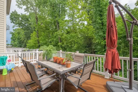 Exterior - 3702 Doc Berlin Dr, Silver Spring, MD 20906 photo 2 of 5
