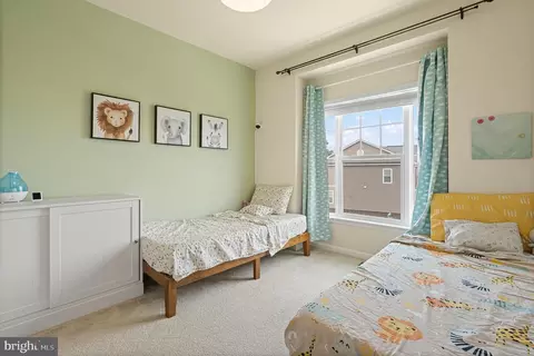 Bedroom - 3702 Doc Berlin Dr, Silver Spring, MD 20906 photo 5 of 8