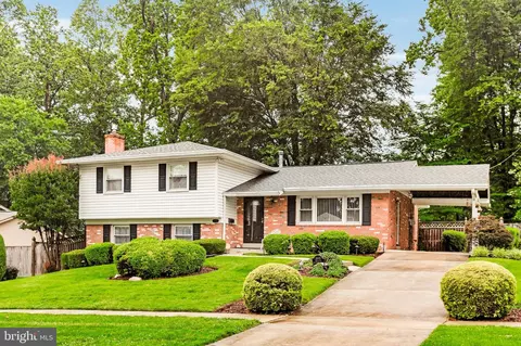 14105 Bauer Dr, Rockville, MD 20853