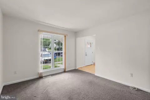 17513 Longview Ln, Olney, MD 20832 photo 13