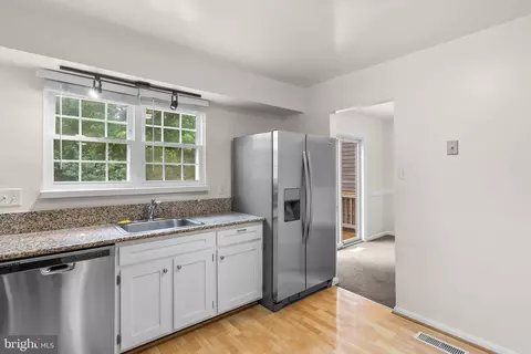 17513 Longview Ln, Olney, MD 20832 photo 24
