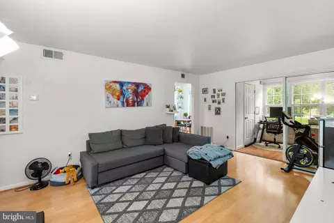 Entry Way - 8 Normandy Square Ct #C, Silver Spring, MD 20906 photo 2 of 2