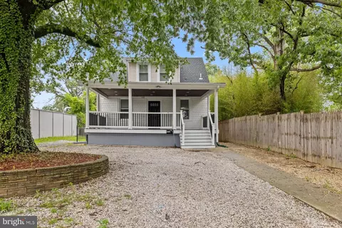 950 E West Hwy, Takoma Park, MD 20912