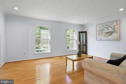 11531 Paramus Dr, North Potomac, MD 20878 photo 8
