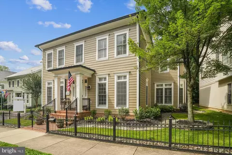 114 Lake St, Gaithersburg, MD 20878