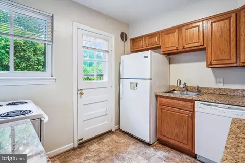 Kitchen - 142 Fleetwood Ter, Silver Spring, MD 20910 photo 1 of 3