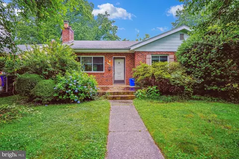 142 Fleetwood Ter, Silver Spring, MD 20910