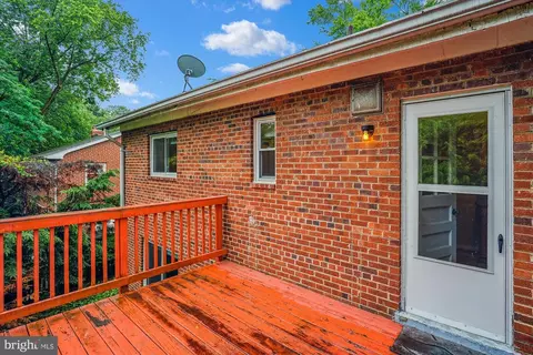 Exterior - 142 Fleetwood Ter, Silver Spring, MD 20910 photo 2 of 4