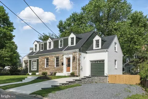 Exterior - 1705 Corwin Dr, Silver Spring, MD 20910 photo 3 of 8