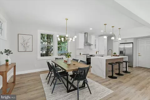 Dining - 1705 Corwin Dr, Silver Spring, MD 20910 photo 1 of 1