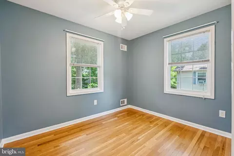Bedroom - 1502 Crestline Rd, Silver Spring, MD 20904 photo 3 of 7
