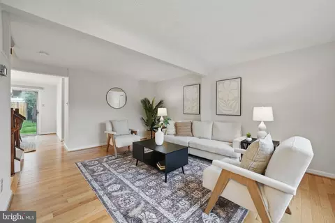7803 Fairborn Ct, Rockville, MD 20855