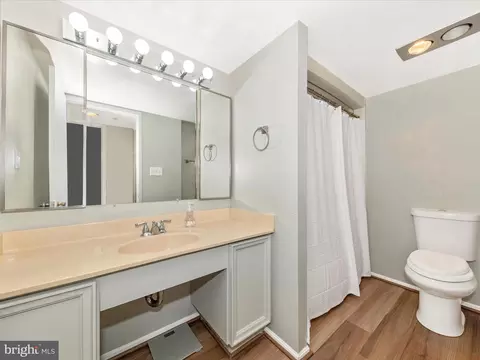 Bath - 15101 Interlachen Dr #1-116, Silver Spring, MD 20906 photo 1 of 1