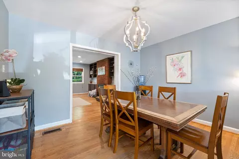 412 Neale Ct, Silver Spring, MD 20901 photo 9