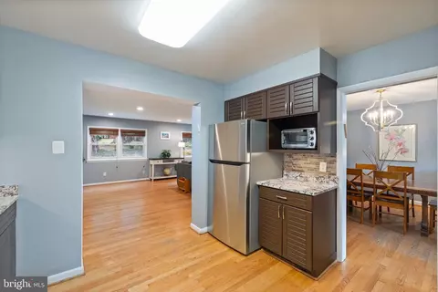 412 Neale Ct, Silver Spring, MD 20901 photo 7