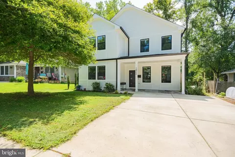 3922 Kincaid Ter, Kensington, MD 20895