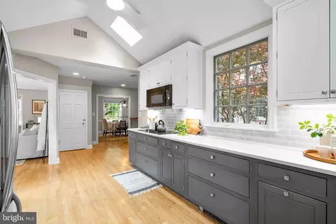 411 Windsor St, Silver Spring, MD 20910 photo 15