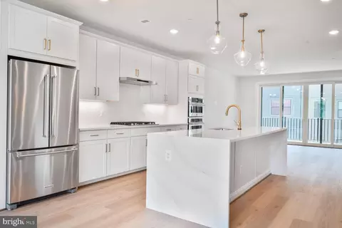 6050 Montrose Rd, North Bethesda, MD 20852