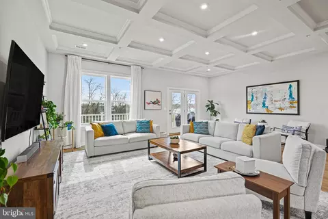 16318 Connors #14, Rockville, MD 20855