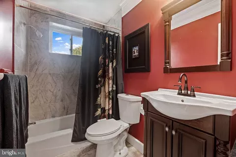 1516 Vivian Ct, Silver Spring, MD 20902 photo 23