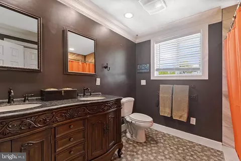 1516 Vivian Ct, Silver Spring, MD 20902 photo 24