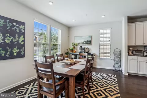 1626 Regent Manor Ct, Silver Spring, MD 20904 photo 8