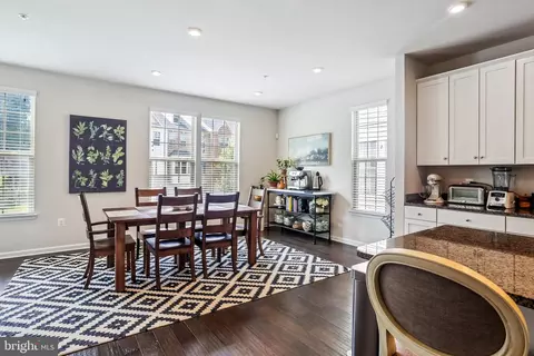 1626 Regent Manor Ct, Silver Spring, MD 20904 photo 7