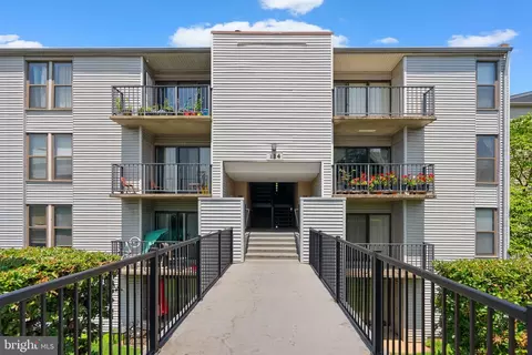114 Duvall Ln #106-30, Gaithersburg, MD 20877