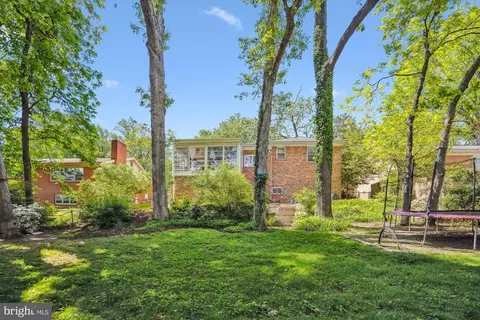 Exterior - 1407 Crestridge Dr, Silver Spring, MD 20910 photo 13 of 13