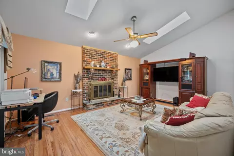 12330 Needlepine Ter, Silver Spring, MD 20904 photo 5