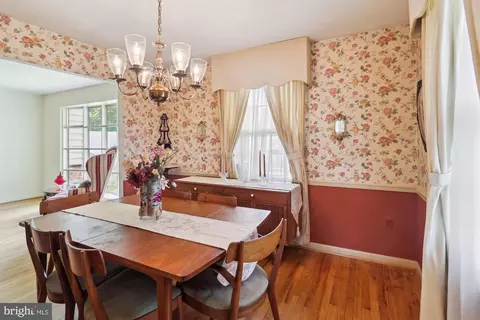 Dining - 1606 Peacock Ln, Silver Spring, MD 20904 photo 4 of 7