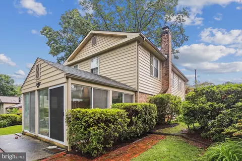 Exterior - 1606 Peacock Ln, Silver Spring, MD 20904 photo 6 of 9