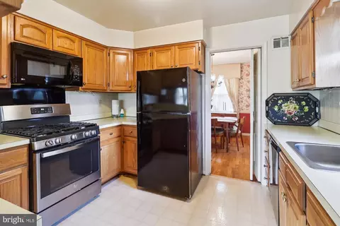 Kitchen - 1606 Peacock Ln, Silver Spring, MD 20904 photo 1 of 3