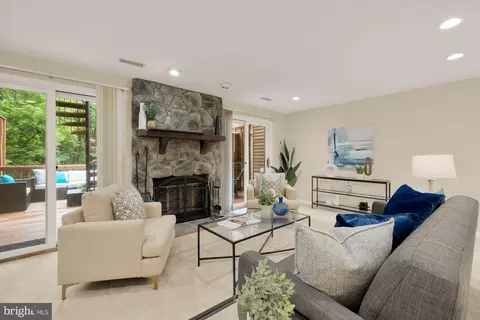 1937 Hickory Hill Ln, Silver Spring, MD 20906 photo 15
