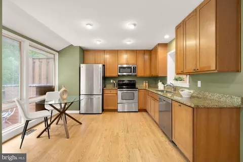 1937 Hickory Hill Ln, Silver Spring, MD 20906 photo 7