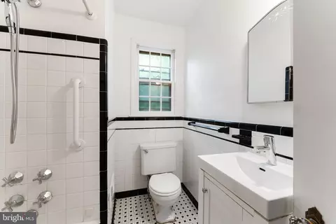 7506 Alfred Dr, Silver Spring, MD 20910 photo 17