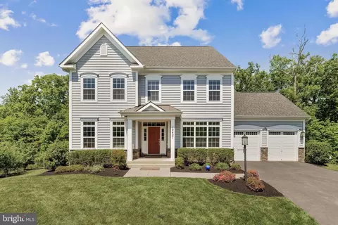 Exterior - 19407 Dry Seneca Ct, Poolesville, MD 20837 photo 2 of 10