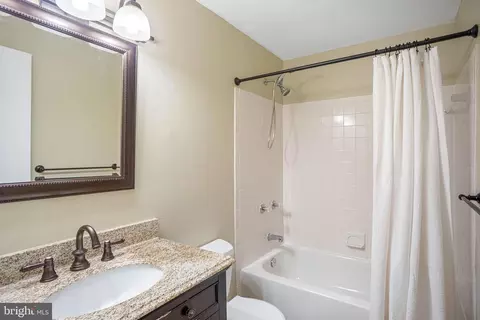 Bath - 1651 Hugo Cir, Silver Spring, MD 20906 photo 4 of 4
