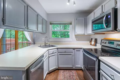 Kitchen - 1651 Hugo Cir, Silver Spring, MD 20906 photo 2 of 3