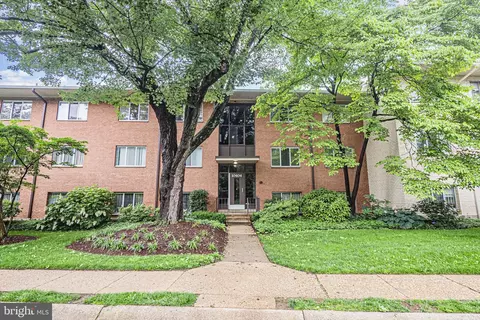 10404 Rockville Pik #401, Rockville, MD 20852