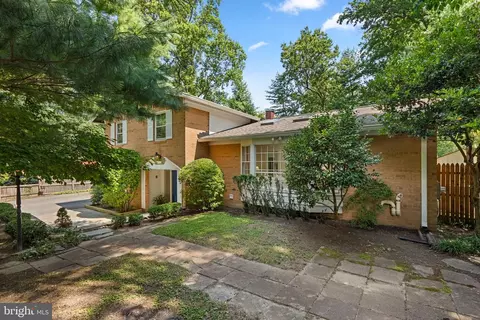Exterior - 200 Eldrid Dr, Silver Spring, MD 20904 photo 2 of 10
