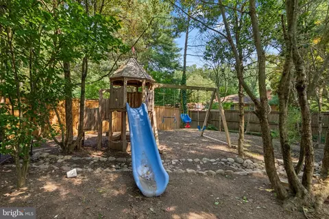 Exterior - 200 Eldrid Dr, Silver Spring, MD 20904 photo 10 of 10