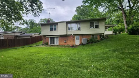 Exterior - 12912 Middlevale Ln, Silver Spring, MD 20906 photo 3 of 5