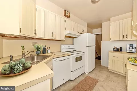 11944 Andrew St, Silver Spring, MD 20902 photo 4
