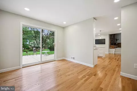 11729 Lovejoy St, Silver Spring, MD 20902 photo 9